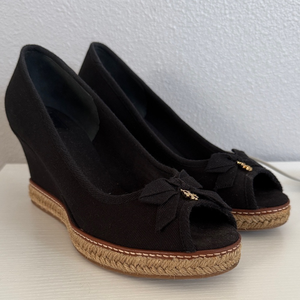 Tory Burch Black Wedge Shoes with Tan Accents